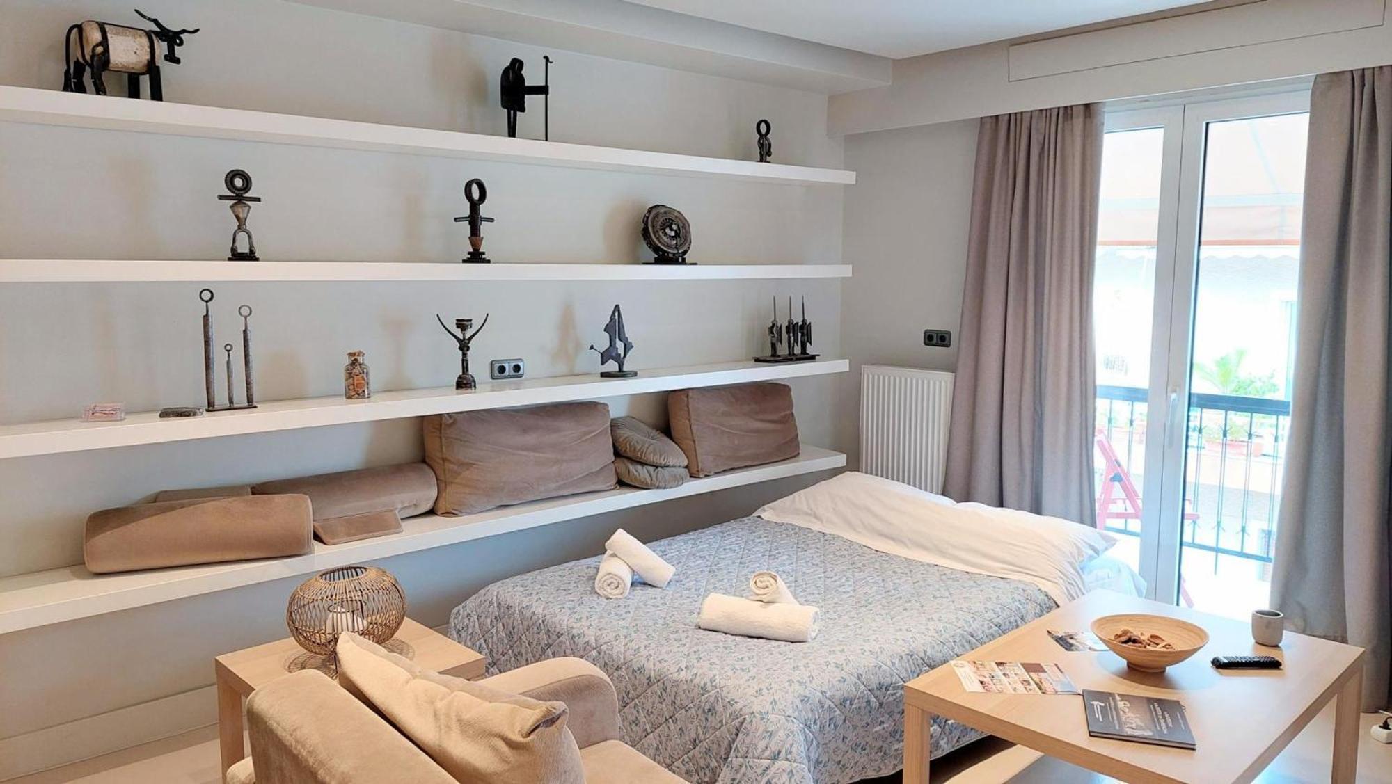 Luxurious Minimal Apartment In Acropolis Athén Kültér fotó