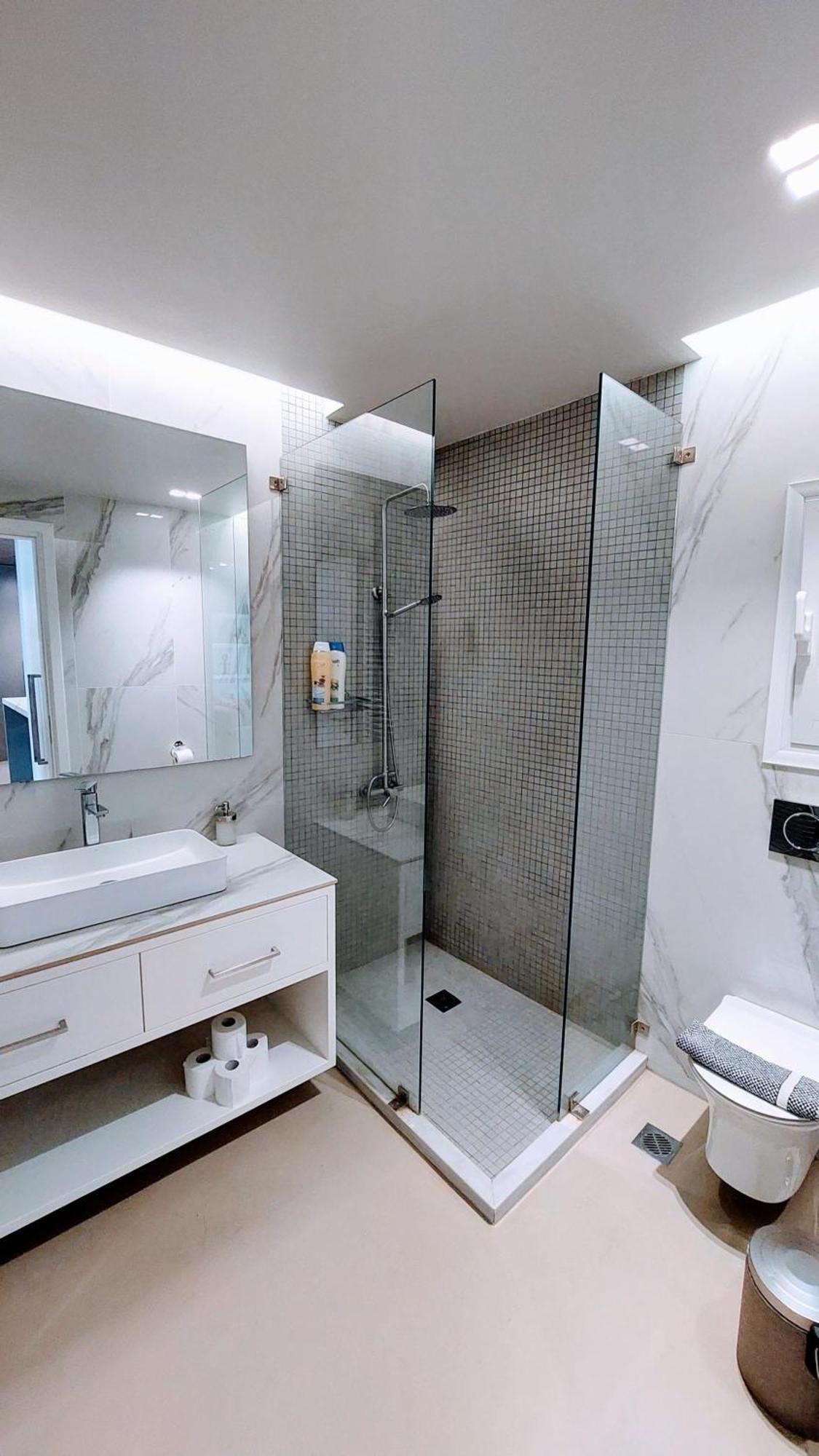 Luxurious Minimal Apartment In Acropolis Athén Kültér fotó