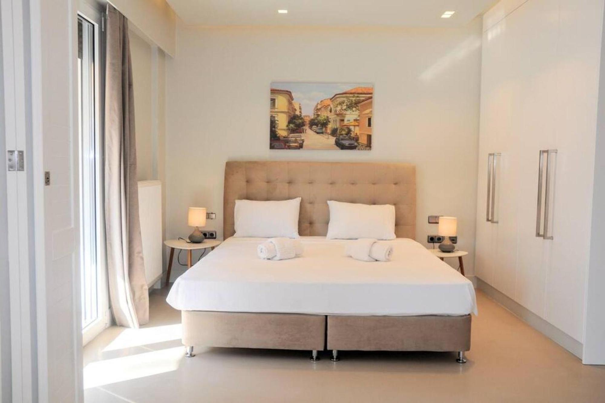 Luxurious Minimal Apartment In Acropolis Athén Kültér fotó